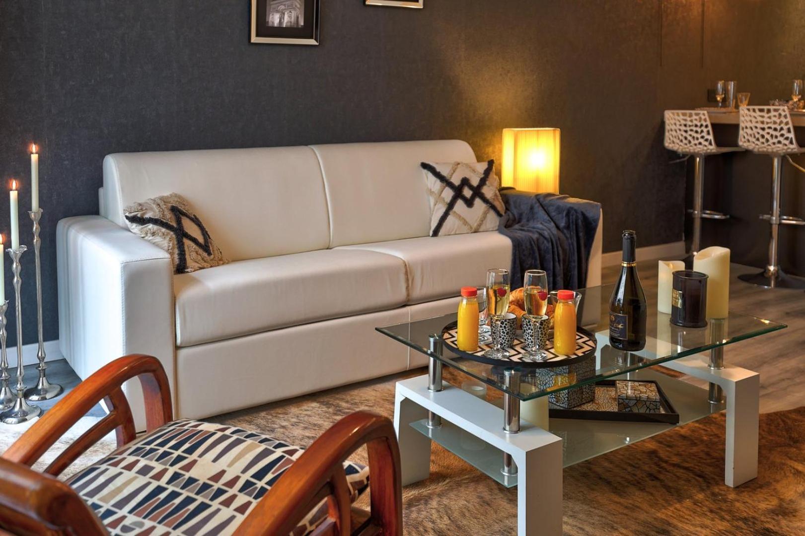 664 Deligny - Superb In * Parigi